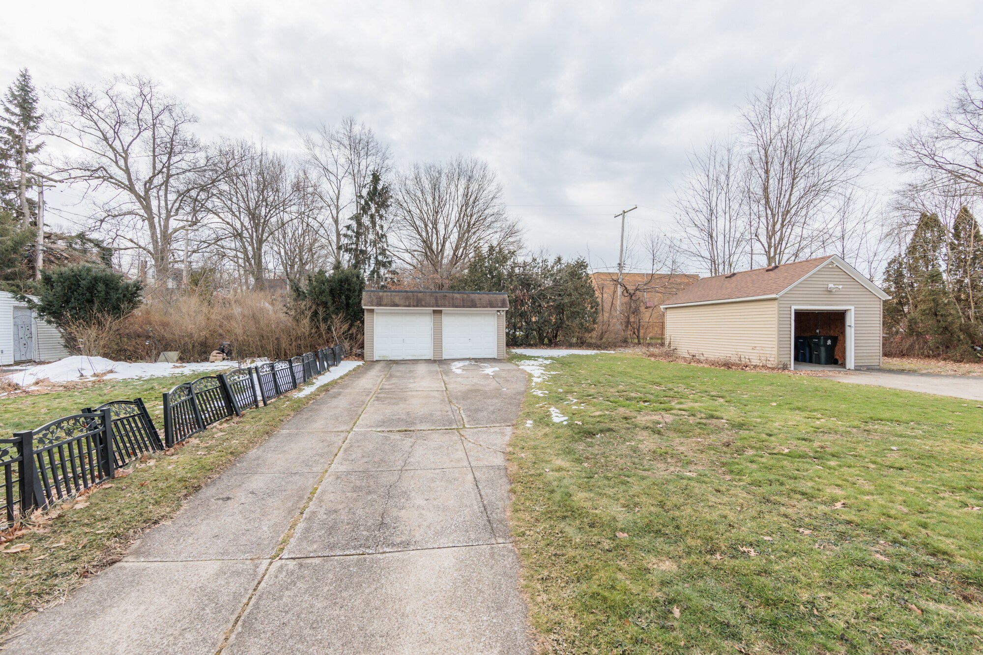 4040 Ardmore Rd Cleveland Heights, OH 44121 – photo 4