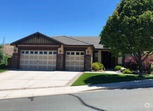 Building Photo - 2292 Novara Dr