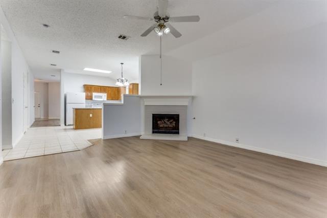 Foto del edificio - 8440 Orleans Ln
