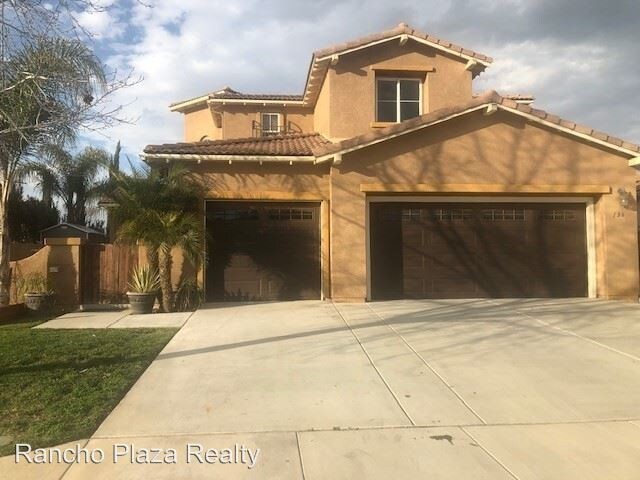 Primary Photo - 4 br, 3 bath House - 136 Half Dome Way