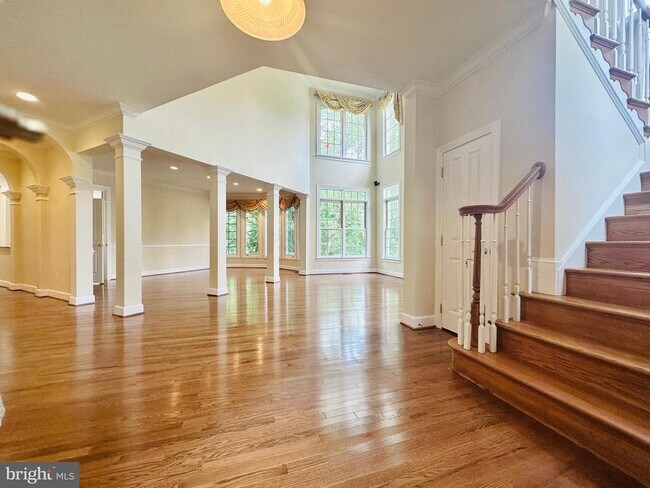 Foto del edificio - 1460 Carrington Ridge Ln