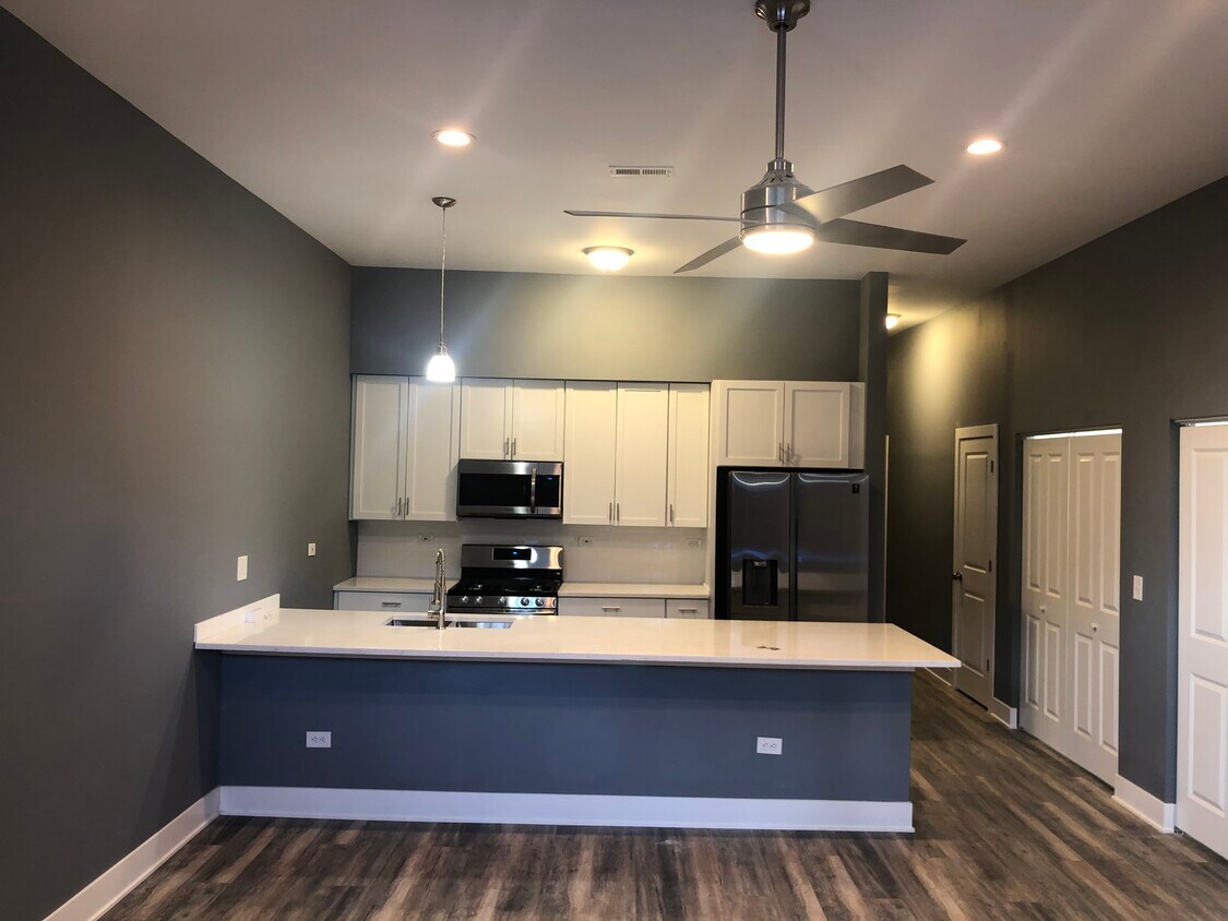 LIVING ROOM / KITCHEN - 4836 S Michigan Ave
