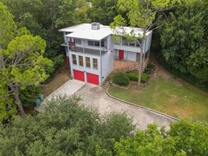 Building Photo - 520 Kessler Blvd