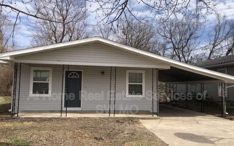 Primary Photo - 2252 N Clifton Ave