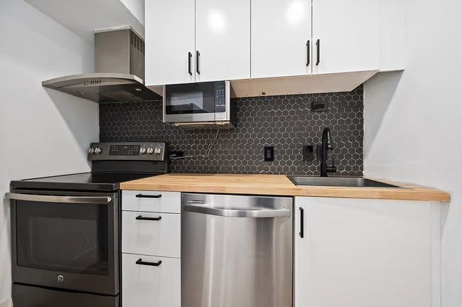 Building Photo - 3401 Timmons Ln