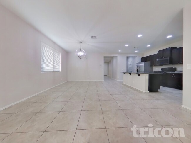 Foto del edificio - 4217 S 181st Ln