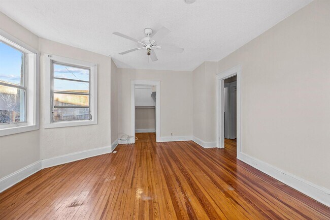 Foto del edificio - 507 N J St