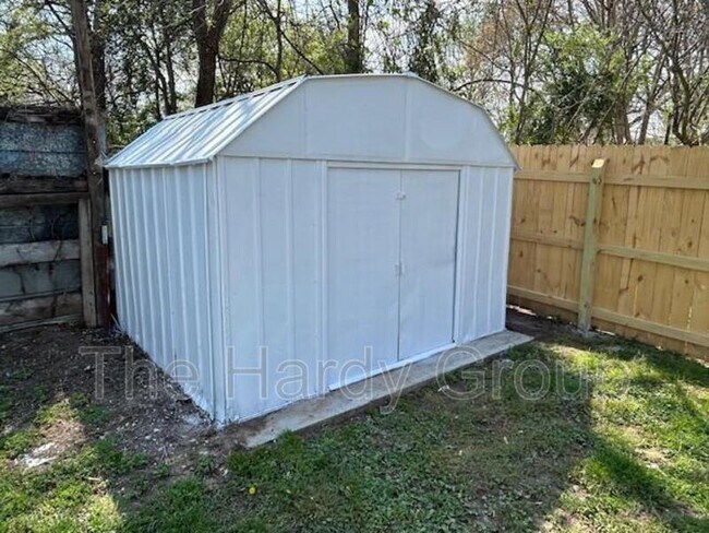 Foto del edificio - 203 Floyd St