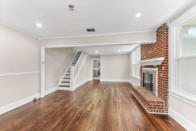 Building Photo - 640 Market St