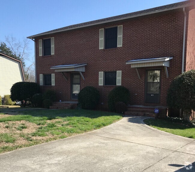 Briargate Apartments for Rent with Parking Cookeville, TN 1 Rentals