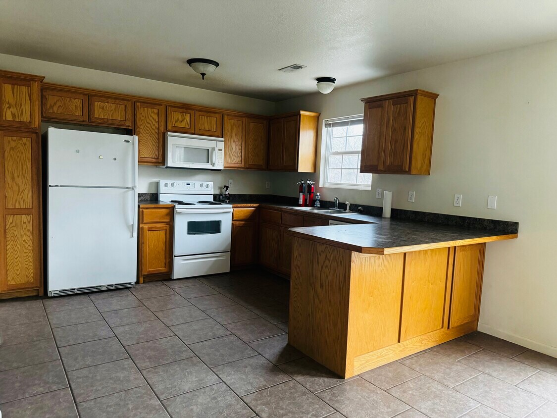 Foto del edificio - 16144 Holy Cross Ln