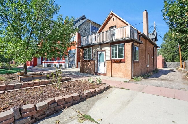 Building Photo - 63 Acoma St