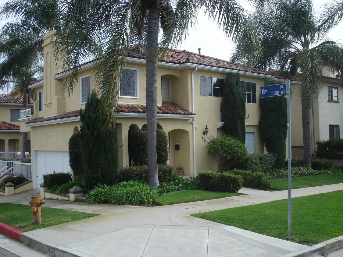 1083 W 8th St Unit 2, San Pedro, CA 90731 1083 W 8th St San Pedro, CA