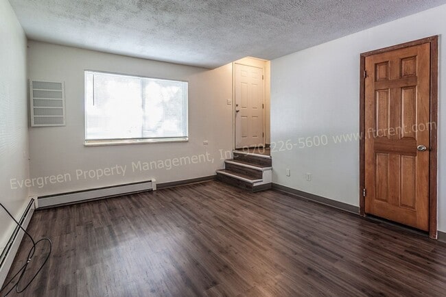 Building Photo - 1606 N Estrella Ave