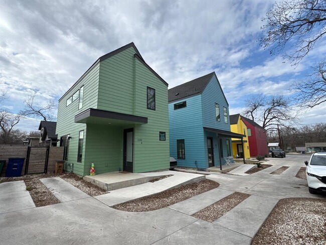 Foto del edificio - 1131 Walton Ln