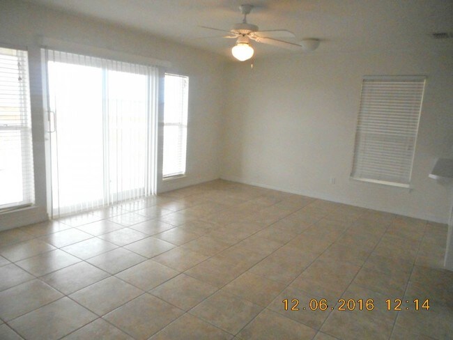Building Photo - 8436 Gulf Blvd