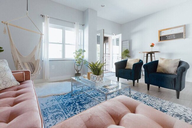 Foto del edificio - 202 E Main St