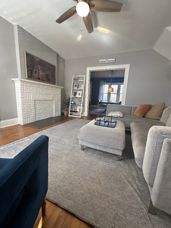 Building Photo - 1052 Rosedale Dr NE