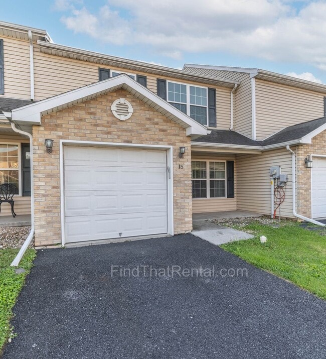 Building Photo - Modern 3BR 2.5BA w/ 1st Floor Master, Garage, Walk-in Closets near AWC Carlisle Barracks