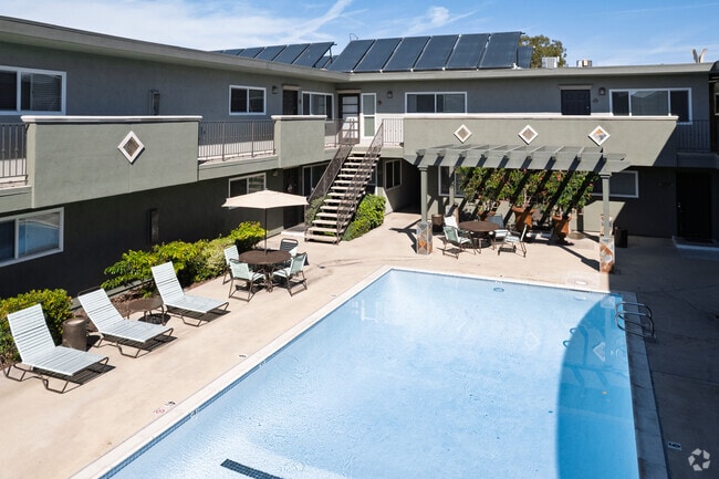 Piscina - The Orleans