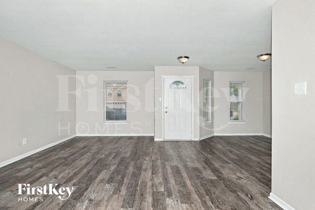 Building Photo - 15400 Gallow Ln