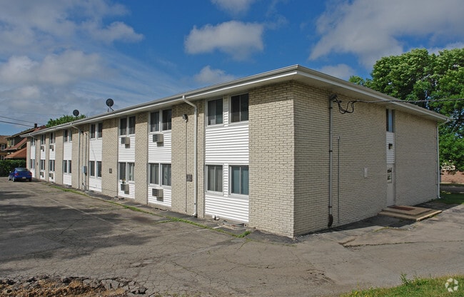  - 1815 Thurston Ave