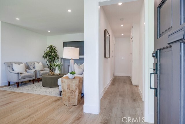 Foto del edificio - 912 S Courtney Ave