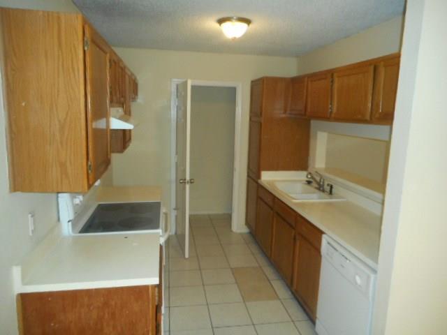 Building Photo - 11821 Amberly Ln