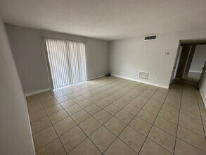 Building Photo - 1830 Maravilla Ave
