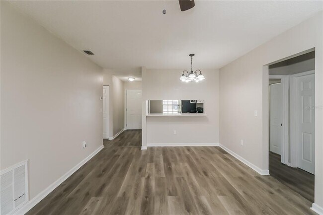 Building Photo - 7911 Knox Loop