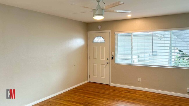 Foto del interior - 834-838 Diamond Street
