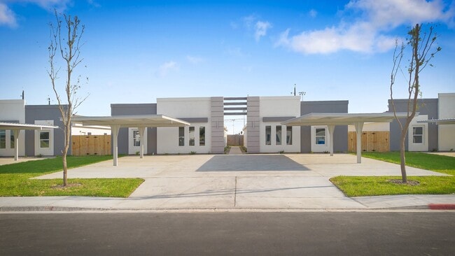 Building Photo - 4117 La Vista Ave