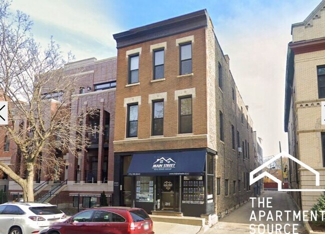 Foto del edificio - 2313 N Southport Ave
