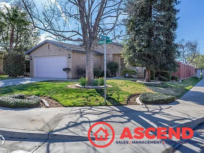 Building Photo - Beautiful 3 Bedroom Home In Rosedale Area!
