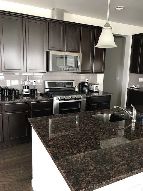 Building Photo - 8581 Allenbrook Dr