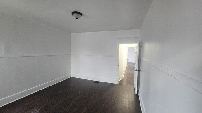 Foto del edificio - 812 Central Ave