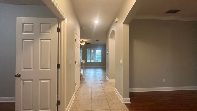 Foto del edificio - 418 Brentwood Club Cove