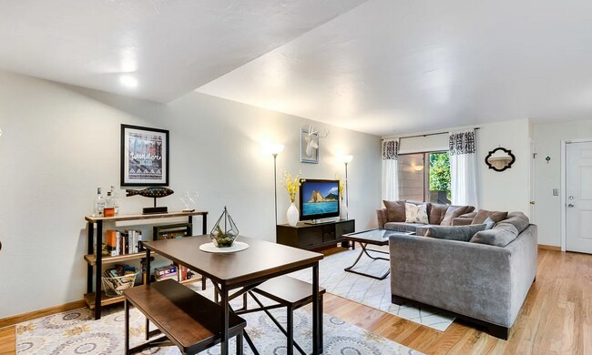 Building Photo - 3050 W 32nd Ave