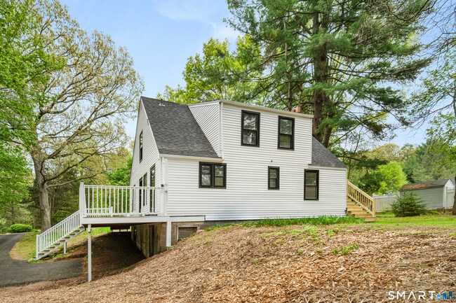 Building Photo - 1335 Wolf Hill Rd