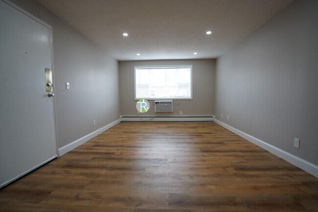 Foto del edificio - 971 Fellsway