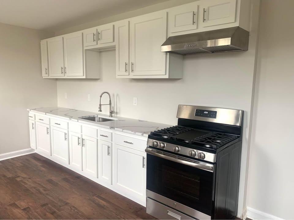 Foto principal - 400 N Bradford St