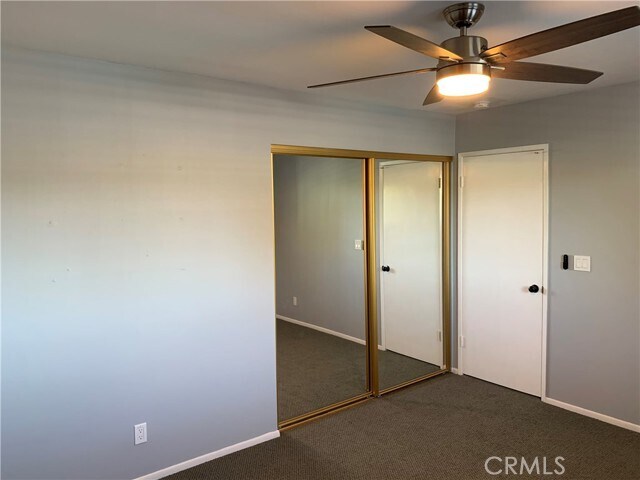 Building Photo - 8832 Dolphin Dr