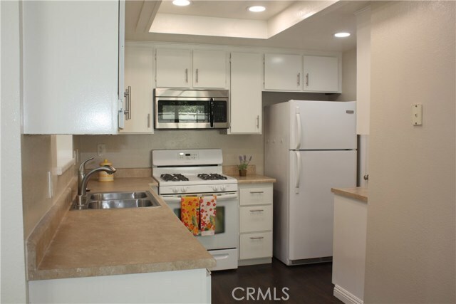 Building Photo - 17041 A Ln