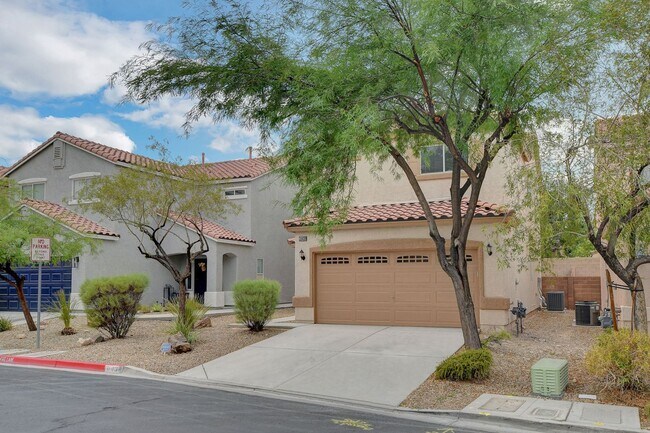 Building Photo - Southern Highlands 4 Bedroom FOR RENT