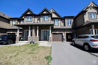 Building Photo - 69 Alicia Cres