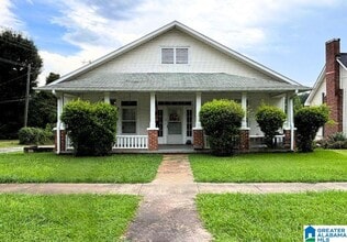 Building Photo - 302 E Coffee St