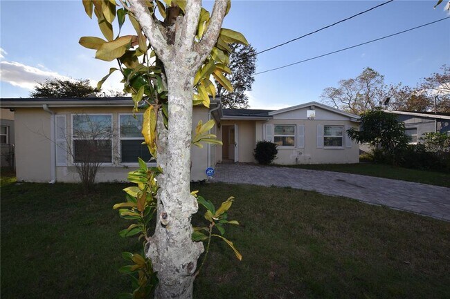 Building Photo - 4299 Lake Richmond Dr