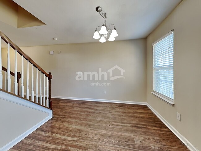 Foto del edificio - 1309 Lowell St