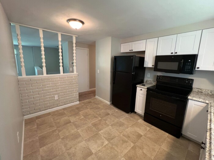 Foto del edificio - NOW AVAILABLE!  - 4120 Mesa Ln, Liverpool ...