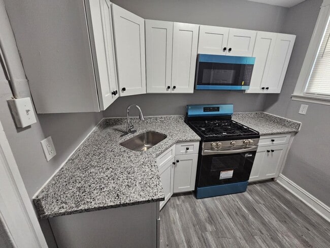 Foto del edificio - 2-Bedroom Townhouse